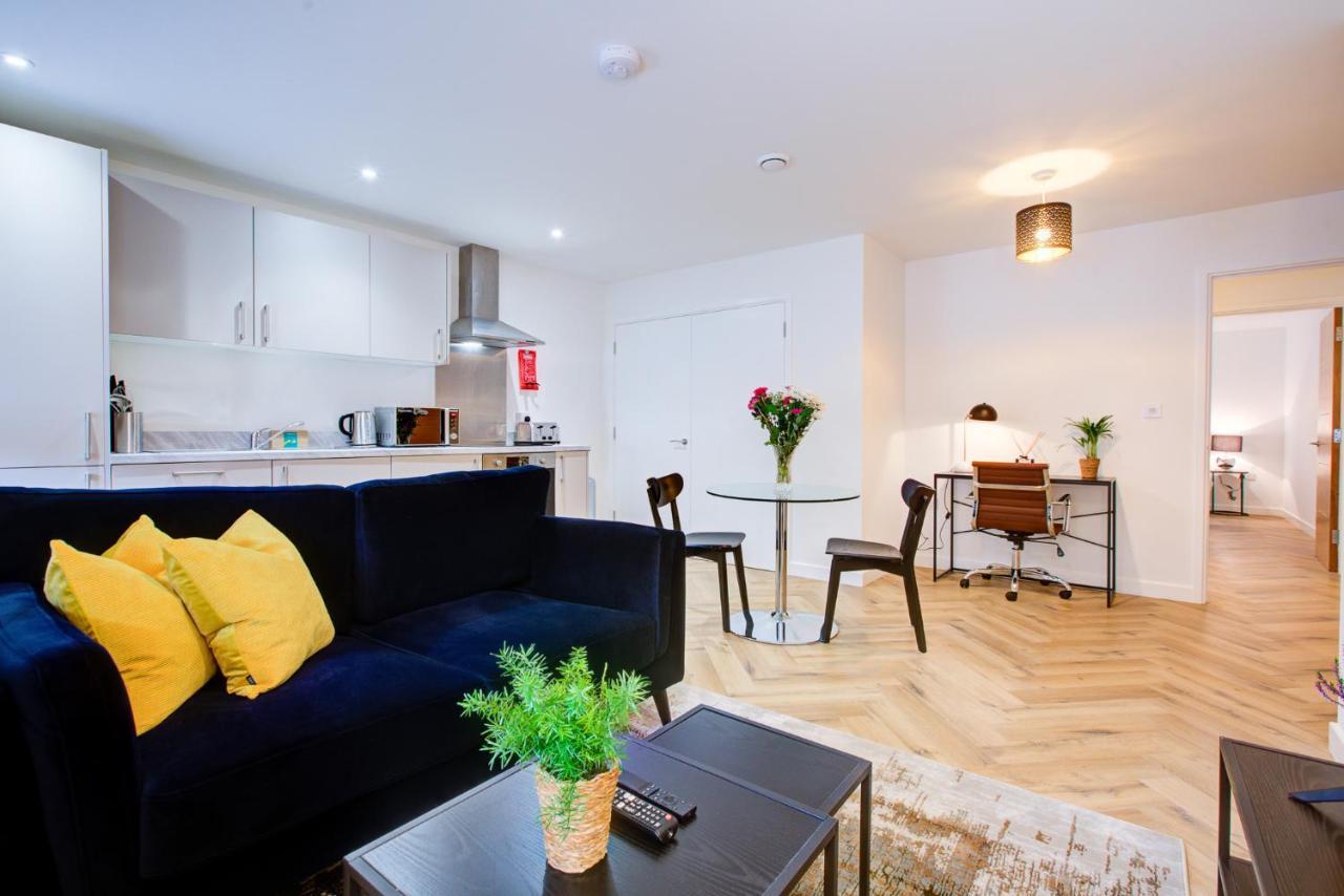 Hybrid Resi - London, Mitcham Close To Tooting And Wimbledon Luaran gambar