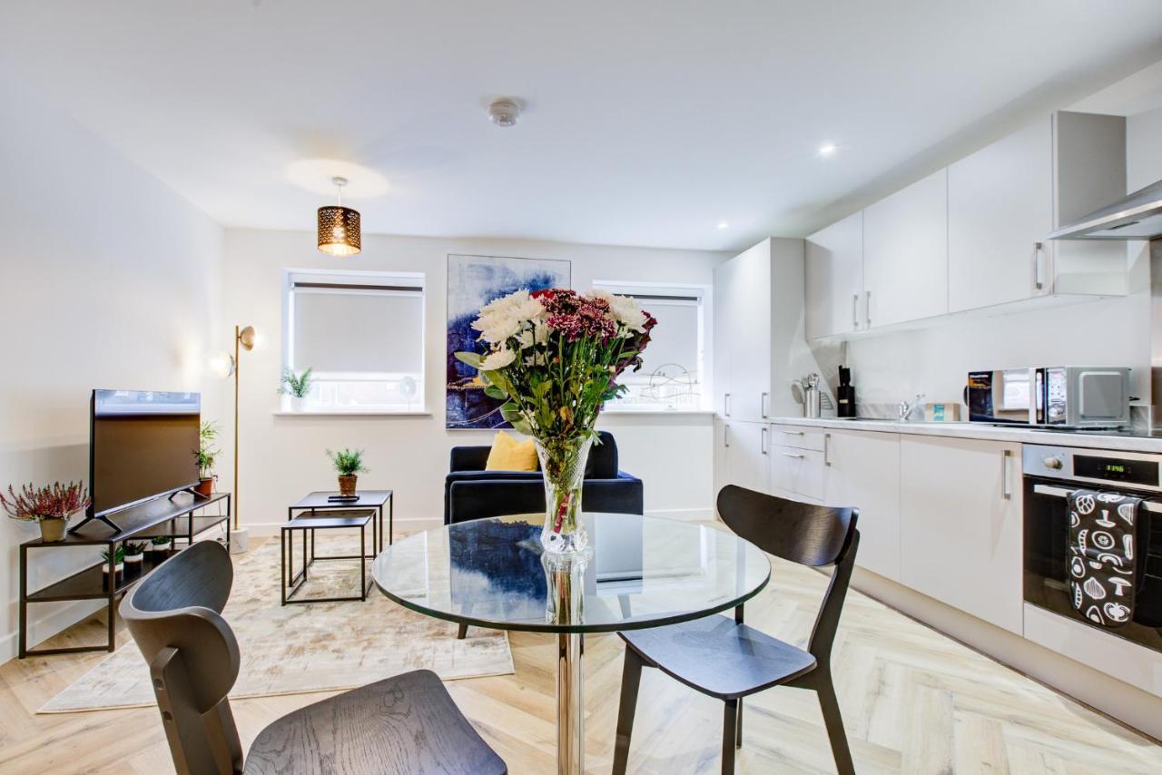 Hybrid Resi - London, Mitcham Close To Tooting And Wimbledon Luaran gambar